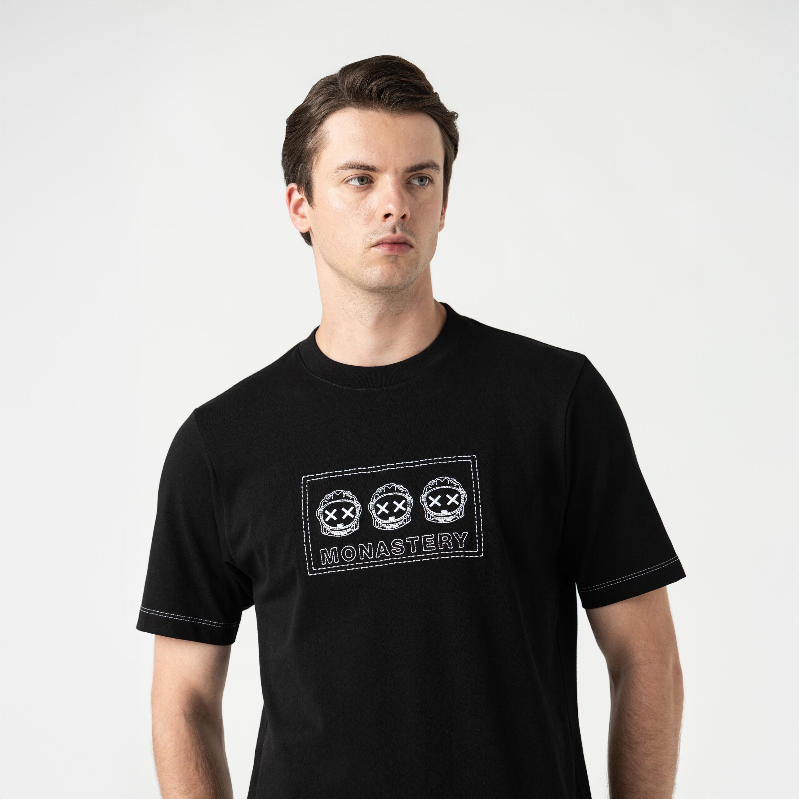 CAMISETA KIRTOR NEGRO - Imagen 2