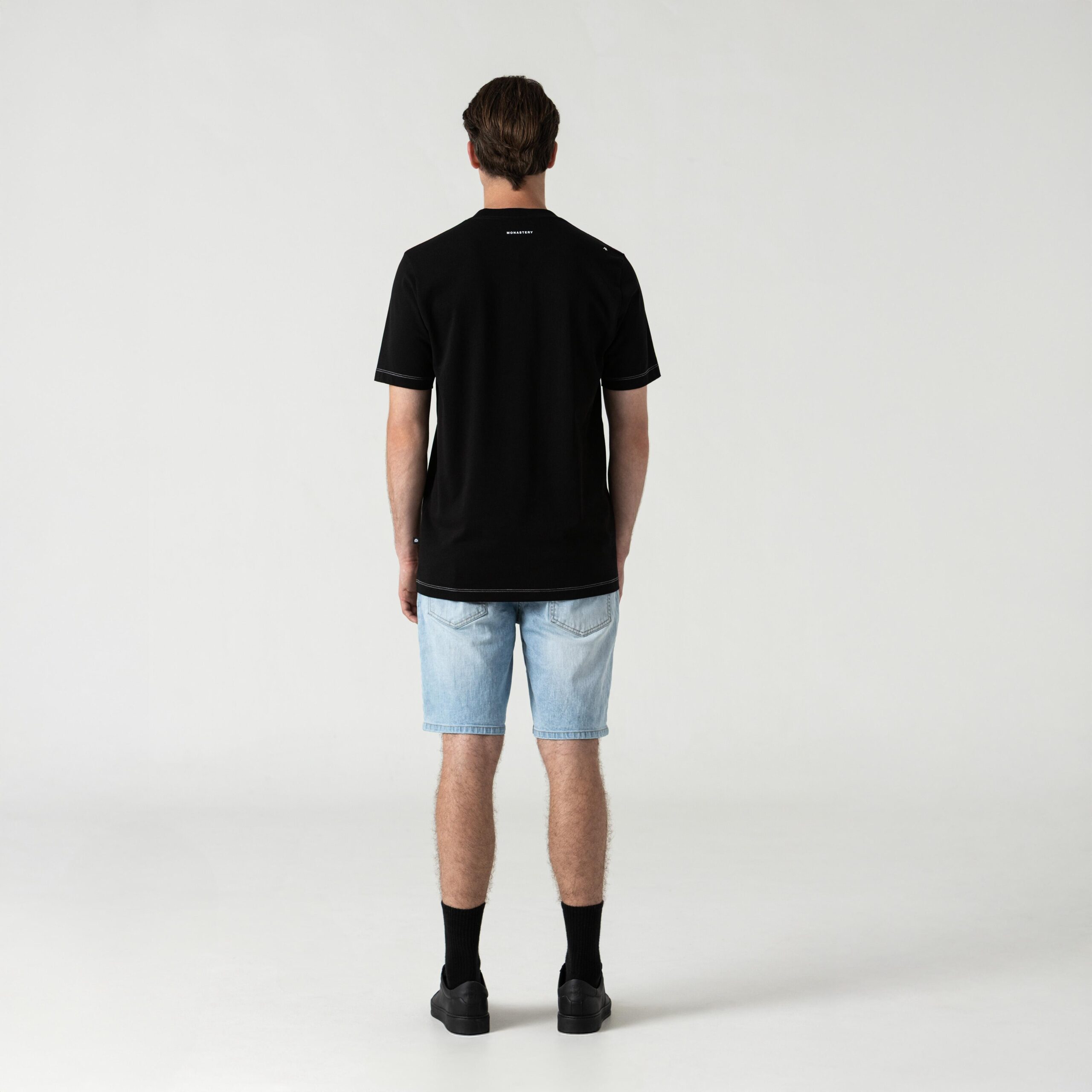 CAMISETA KIRTOR NEGRO - Imagen 5